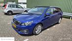 Peugeot 308 SW 1.2 PureTech Blue Lease Executive, pano, Auto's, Peugeot, Voorwielaandrijving, Gebruikt, Euro 6, 1199 cc