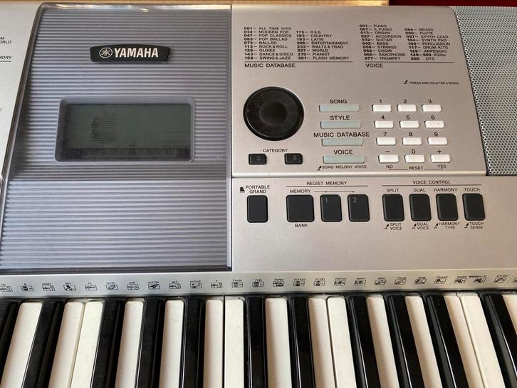 Yamaha PSR 413 keyboard set, Muziek en Instrumenten, Keyboards, Zo goed als nieuw, 61 toetsen, Yamaha, Ophalen