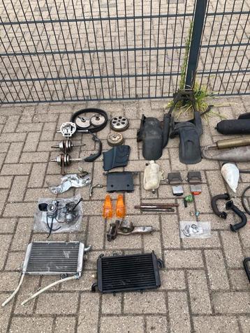 piaggio 125/180cc onderdelen runner skipper hexagon typhoon beschikbaar voor biedingen