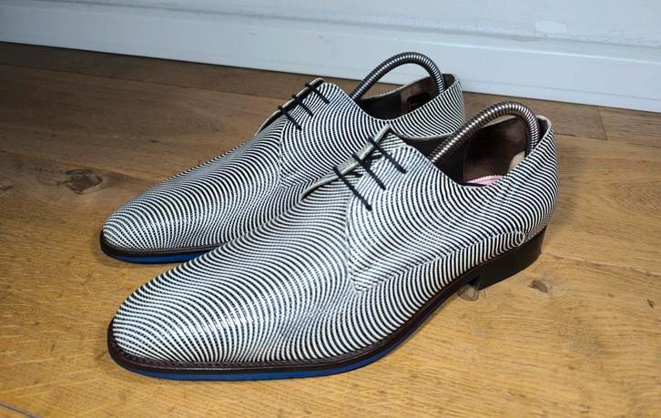Floris van Bommel herenschoenen maat 7,5 / 41,5, Kleding | Heren, Schoenen, Zo goed als nieuw, Veterschoenen, Wit, Ophalen