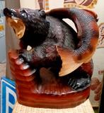 Vintage, houten beeld, beer met zalm, Ophalen