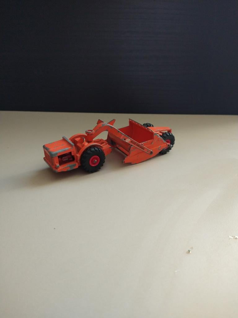 Matchbox Lesney Allis Chalmers Motor Scraper No. 4, Hobby en Vrije tijd, Ophalen of Verzenden, Gebruikt