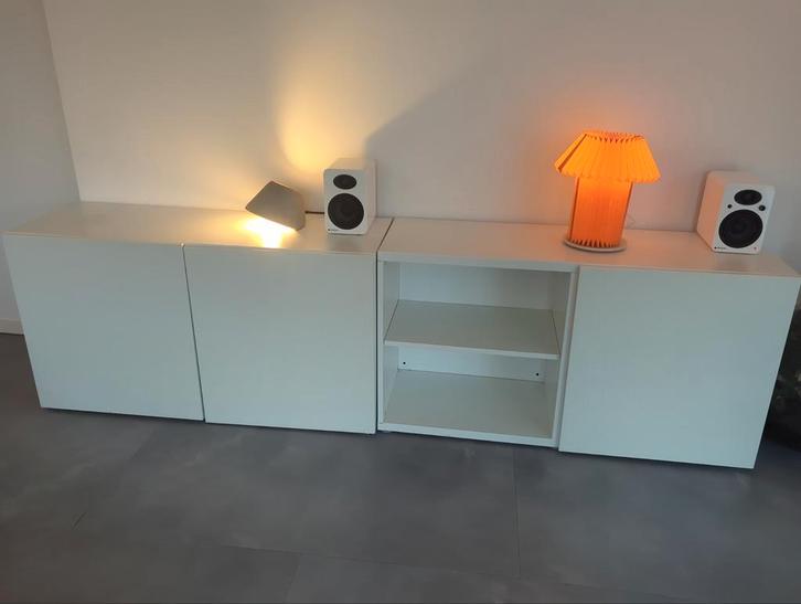 Ikea Besta sideboard, Huis en Inrichting, Kasten | Dressoirs, Gebruikt, 100 tot 150 cm, 25 tot 50 cm, Met deur(en), Overige houtsoorten