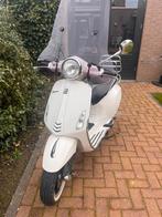 vespa primavera, Fietsen en Brommers, Scooters | Vespa, Maximaal 25 km/u, Benzine, Vespa S, Zo goed als nieuw