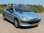 Peugeot 206 1.6 16V CC 2002 Blauw AUTOMAAT | ST VERW, Auto's, Peugeot, Zwart, 4 cilinders, Cabriolet, Bedrijf