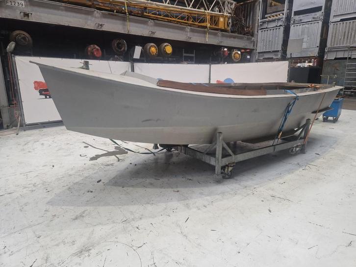 Stalen Sloep voor Afbouw - Nieuwe Motor!, Watersport en Boten, Overige Watersport en Boten, Gebruikt, Ophalen