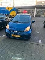 Toyota Aygo 1.0 12V Vvt-i 5DRS 2008 Blauw, Voorwielaandrijving, 68 pk, Origineel Nederlands, Handgeschakeld