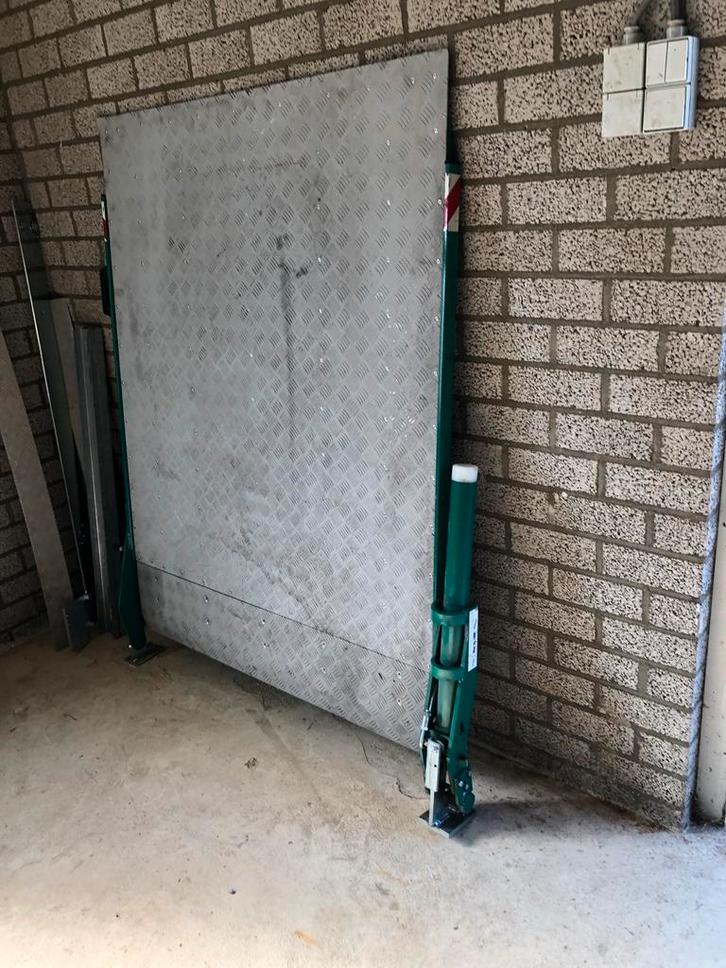 Oprijplaat aanhanger 1,70 x 1,20 ( ongeveer), Doe-het-zelf en Verbouw, Metalen, Gebruikt, Aluminium, Ophalen