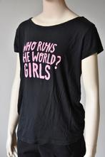 T-shirt met tekst 'Who runs the world? Girls', Maat 38/40 (M), Blauw, Ophalen of Verzenden, Zo goed als nieuw