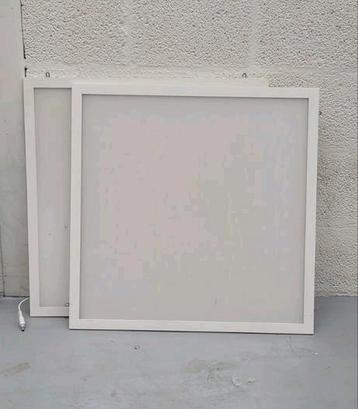 LED Panelen set van 5 - 3 stuks 30x120 & 2 stuks 60x60 beschikbaar voor biedingen