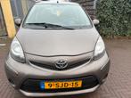 Toyota Aygo 1.0 12V Vvt-i 5DRS 2013 Bruin, Auto's, Toyota, Voorwielaandrijving, Bruin, 4 stoelen, Origineel Nederlands