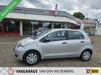 Toyota Yaris 1.0 VVTi Acces, Voorwielaandrijving, Gebruikt, 750 kg, Bedrijf