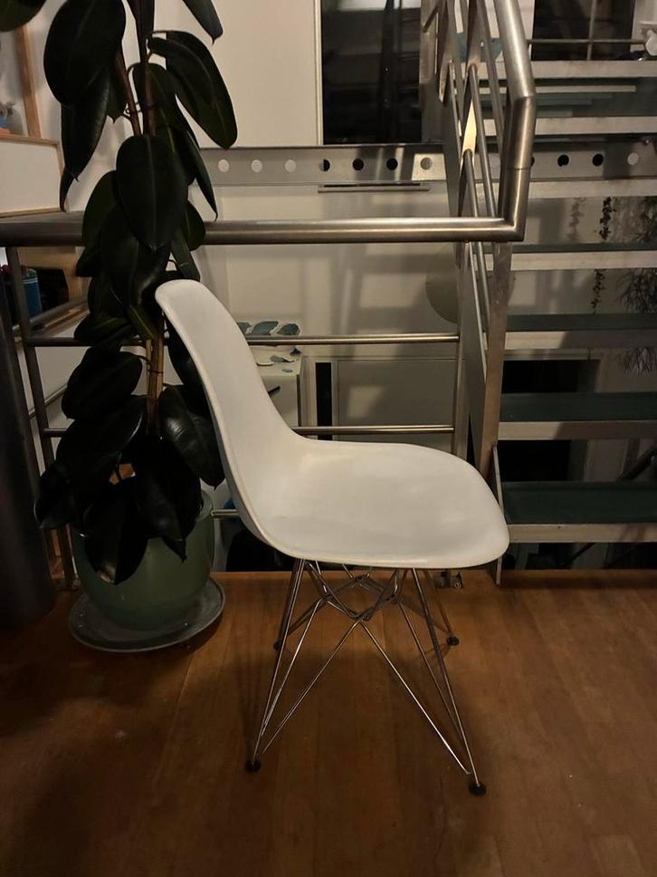 6 Eiffel stoeltjes MC Italy per 2 te koop, Huis en Inrichting, Stoelen, Zo goed als nieuw, Kunststof, Metaal, Wit, Ophalen