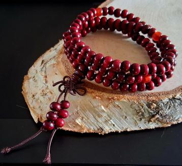 rode houten kralen Mala gebedsketting beschikbaar voor biedingen