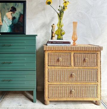 Vintage rotan commode / ladekast beschikbaar voor biedingen