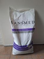 Sanimed hondenbrokken "skin sensitive" ca 11 kg., Dieren en Toebehoren, Ophalen, Hond