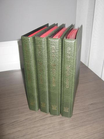 4 Stuks Importa albums voor postzegelmapjes. beschikbaar voor biedingen