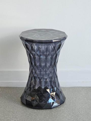 Kartell design krukje bijzettafeltje tafeltje kruk beschikbaar voor biedingen