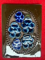 Jie Gantofta Wandtegel met Bloemen, Antiek en Kunst, Antiek | Wandborden en Tegels, Ophalen of Verzenden