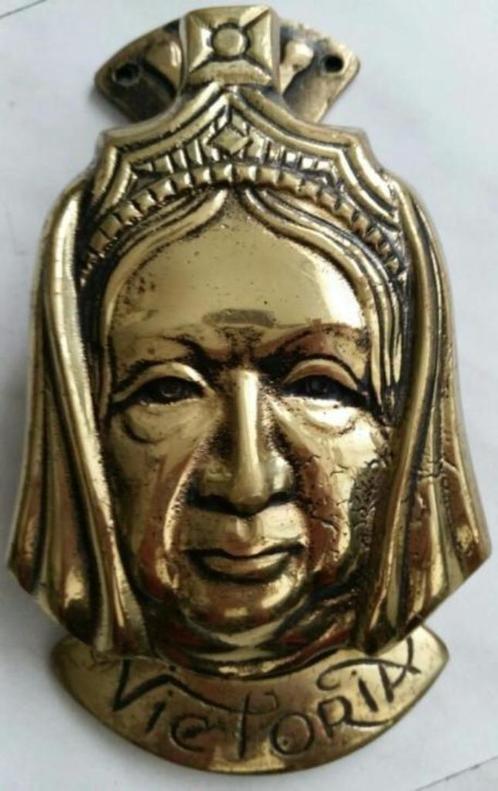 Queen Victoria deurklopper, mooi zwaar messing antiek, Antiek en Kunst, Antiek | Koper en Brons, Ophalen