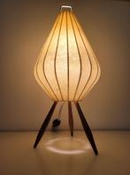 Vintage Tripod Cocoon tafellamp 1960, Hout, Gebruikt, Mid Century Modern, Vintage design, Ophalen of Verzenden