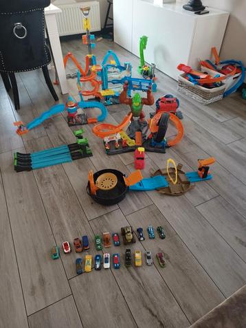 Veel Hot Wheels! beschikbaar voor biedingen