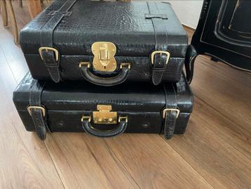 Te koop 2 super mooie leren koffers. beschikbaar voor biedingen