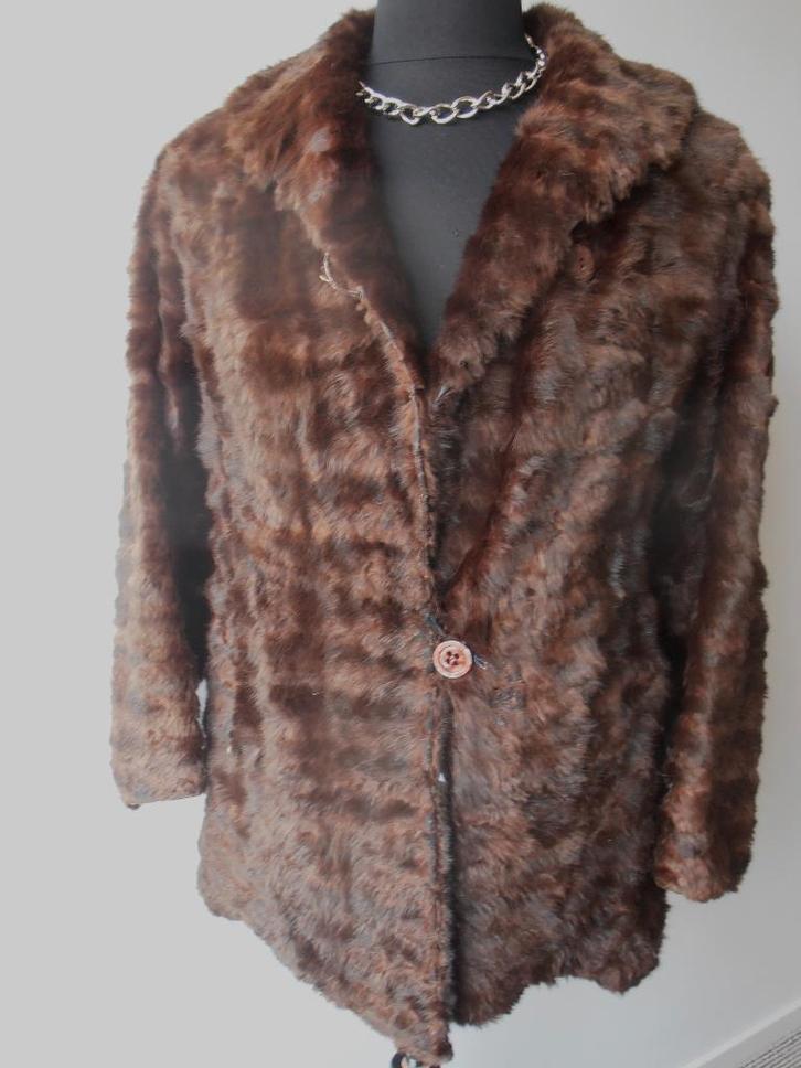 Gevoerde bruine bontjas voor carnaval - 42, Kleding | Dames, Jassen | Winter, Gedragen, Maat 42/44 (L), Bruin, Ophalen of Verzenden