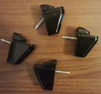 Vier zwarte Duraline plankdragers inclusief schroeven, Doe-het-zelf en Verbouw, IJzerwaren en Bevestigingsmiddelen, Ophalen, Gebruikt