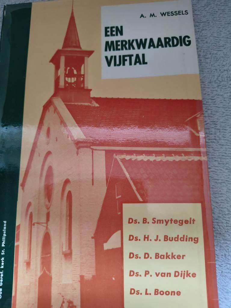 Een merkwaardig vijftal. AM Wessels, Christendom | Protestants, Ophalen of Verzenden, Zo goed als nieuw, AM Wessels