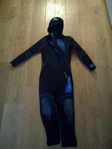 duikpak kind maat 10 ( 8 jaar ong) beschikbaar voor biedingen