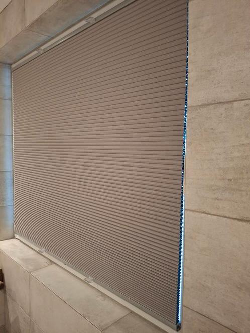 Plisse verduisterend, Huis en Inrichting, Stoffering | Gordijnen en Lamellen, Zo goed als nieuw, 200 cm of meer, Grijs, Ophalen