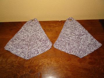 Paars/witte handgehaakte pannenlappen beschikbaar voor biedingen