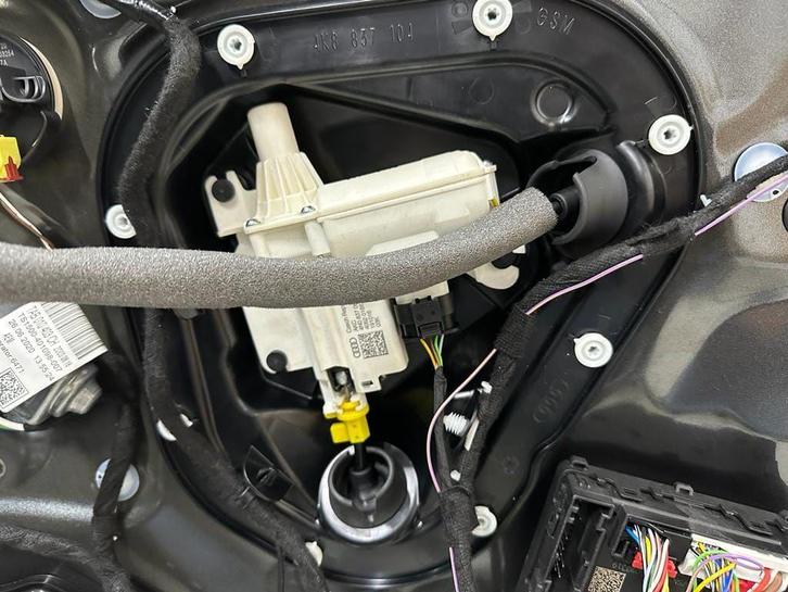 Softclose, Diensten en Vakmensen, Auto en Motor | Monteurs en Garages, Overige werkzaamheden, 24-uursservice, Garantie, Mobiele service