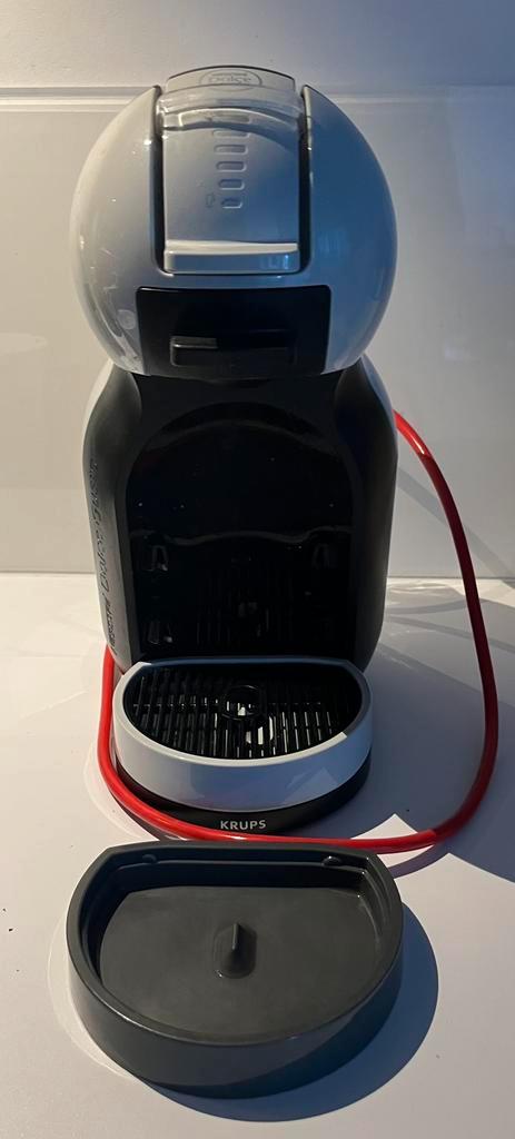 KRUPS KP1238 NESCAFÉ Mini Me Dolce Gusto-machine Grijs-zwart, Witgoed en Apparatuur, Koffiezetapparaten, Zo goed als nieuw, Koffiepads en cups