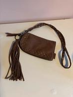 Label 88: Bruin leren schoudertasje met studs, Ophalen of Verzenden, Zo goed als nieuw, Bruin, Schoudertasje