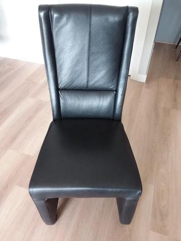 eetkamerstoelen beschikbaar voor biedingen