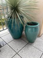 Nieuw en Zgan twee glazuur turquoise bloempotten, Tuin en Terras, Ophalen, Zo goed als nieuw, Rond, Minder dan 25 cm