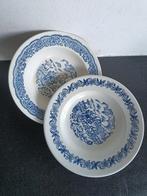 Vintage Borden met Blauw Decor, Huis en Inrichting, Keuken | Servies, Gebruikt, Ophalen of Verzenden, Bord(en), Overige stijlen