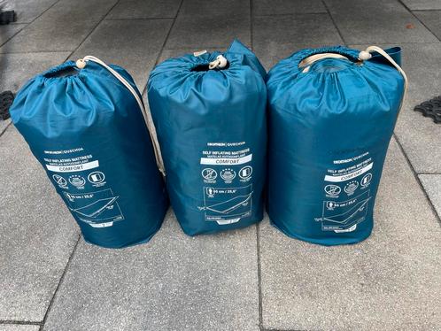 3x Quechua Zelfopblaasbare Slaapmatten, Caravans en Kamperen, Slaapmatten, Zo goed als nieuw, 1-persoons, Ophalen of Verzenden