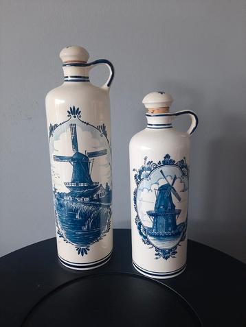 Delfs blauw kruiken / bols   
Set van 2

 beschikbaar voor biedingen