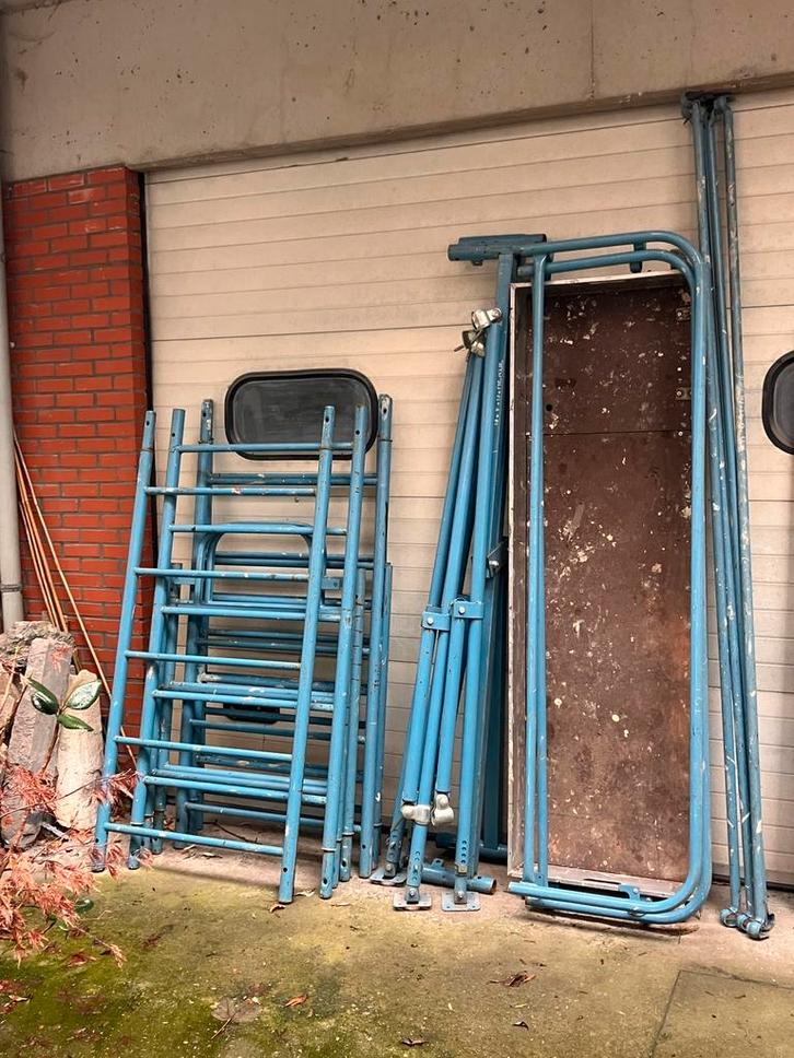 Mooie stalen comabi ( rol) steiger 5 meter, france, Doe-het-zelf en Verbouw, Steigers, Zo goed als nieuw, Rolsteiger of Kamersteiger
