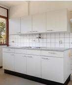 Een mooie bij keuken met dubbele spoelbak, Huis en Inrichting, Keuken | Keukenelementen, Ophalen, Zo goed als nieuw