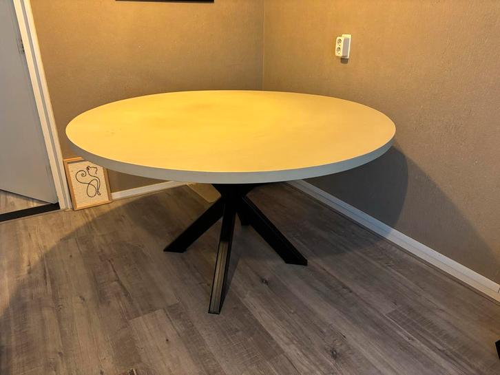 Ronde Eiken Tafel, Huis en Inrichting, Tafels | Eettafels, Gebruikt, 100 tot 150 cm, Vijf personen of meer, Rond, Eikenhout, Ophalen of Verzenden