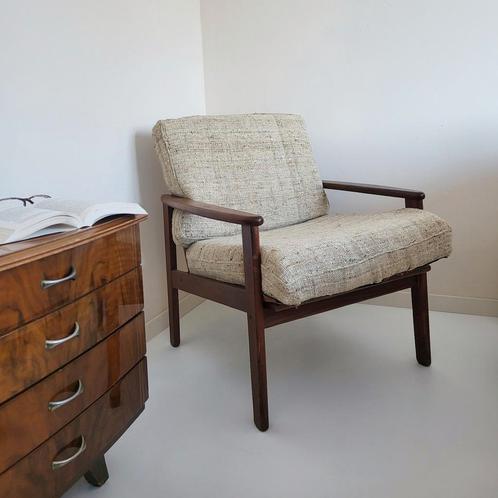 Vintage fauteuil teakhout jaren 60, Huis en Inrichting, Fauteuils, Zo goed als nieuw, Hout, Stof, Ophalen