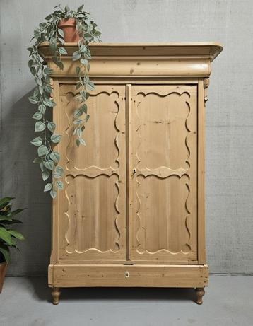 Antieke brocante grenen Biedermeier meidenkast vintage kast  beschikbaar voor biedingen