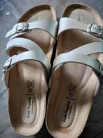 Hush puppies slippers maat 42, Kleding | Dames, Schoenen, Slippers, Beige, Nieuw, Ophalen of Verzenden