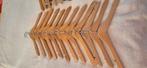 Kinderkleding houten hangers 17 stuks, Ophalen of Verzenden, Zo goed als nieuw