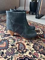 Enkellaarsjes klomp Invito geschuurd leer 41, Ophalen of Verzenden, Zo goed als nieuw, Zwart