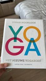 Het nieuwe Yogaboek - Johan Noorloos, Ophalen of Verzenden, Zo goed als nieuw